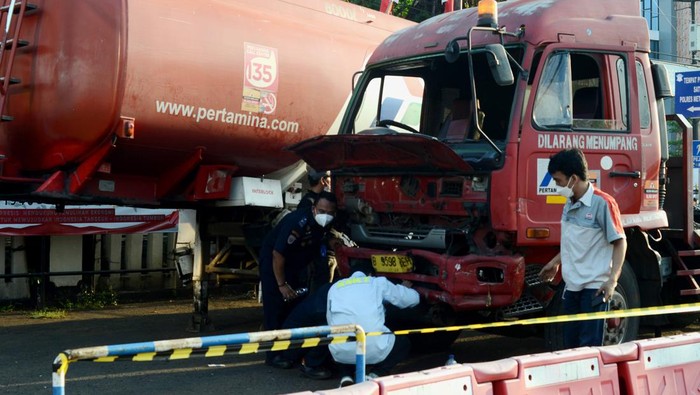 KNKT Cek Truk Pertamina Yang Alami Kecelakaan Maut