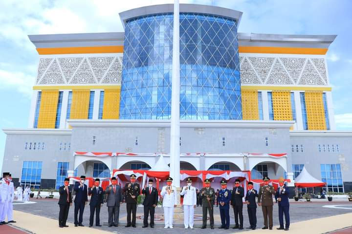 Peringatan HUT RI Ke-75 di Lingkungan Pemko Pekanbaru Tetap Khidmat