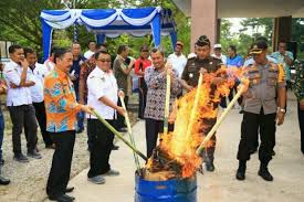 8.457 Keping KTP Rusak Dimusnahkan Disdukcapil Siak