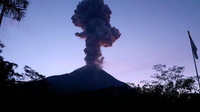 Malam Ini Gunung Merapi Kembali Erupsi