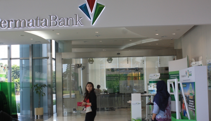 Puluhan Karyawan Bank Permata Positif Corona