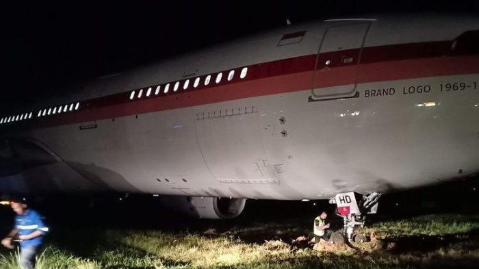Pesawat Garuda Tergelincir di Bandara Hasanuddin Makasar