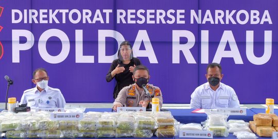 Polda Riau Gagalkan Penyelundupan 87 Kg Sabu Asal Malaysia di Dumai