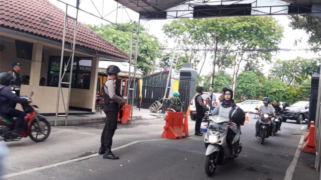 Buntut Bom Bunuh Diri di Medan, Polda Jatim Larang Ojol Masuk
