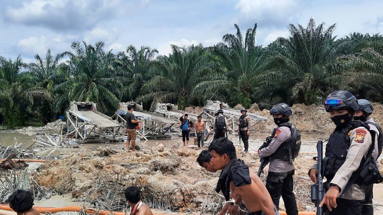 Tambang Emas Ilegal di Kuansing Digerebek, 11 Pelaku Diamankan Polisi