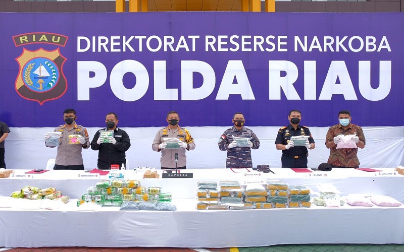 Polda Riau dan Ditjen Bea Cukai Gagalkan Penyelundupan 44 Kg Narkoba 