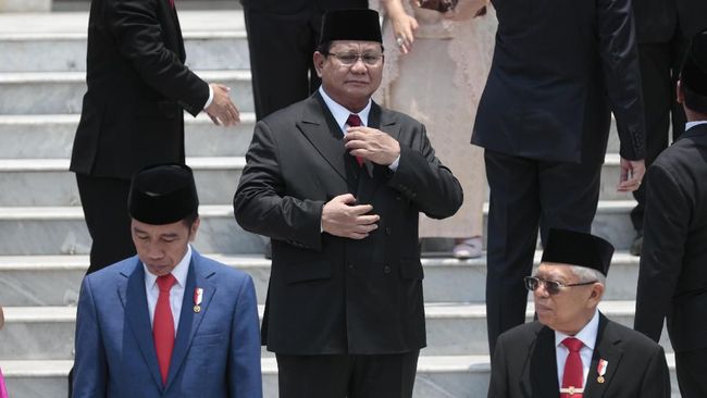 Keluarga Korban Pelanggaran HAM Desak Jokowi Copot Prabowo