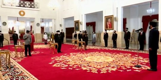 Presiden Jokowi Resmi Beri Gelar Pahlawan Nasional ke 6 Tokoh Bangsa