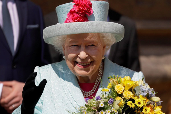 Positif COVID-19, Ratu Elizabeth II Tetap Beraktifitas