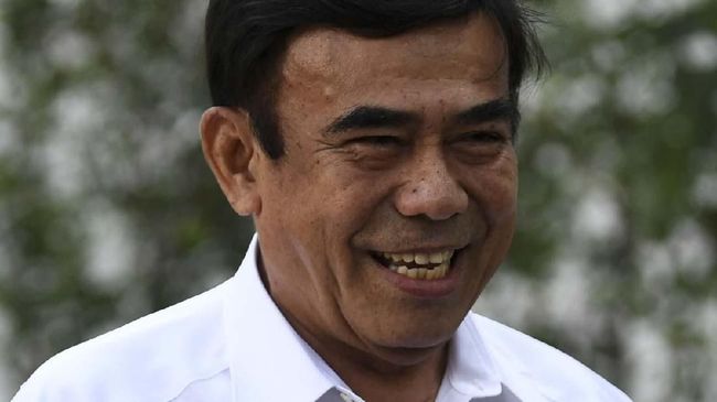 DPR Ceramahi Menag soal Cadar: Bom Thamrin itu Pakai Jeans