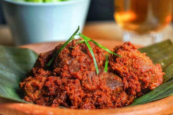 6 Buah Penetralisir Setelah Makan Daging Kurban