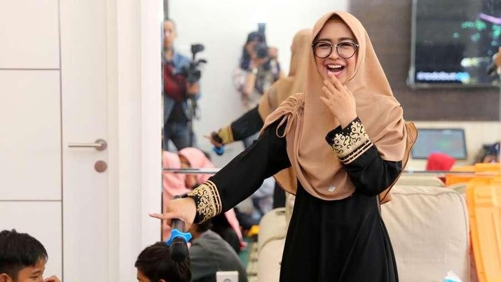 Sempat Pamit dari YouTube Lalu Balik Lagi, Ria Ricih Tak Sanggup Tinggalkan Penggemar