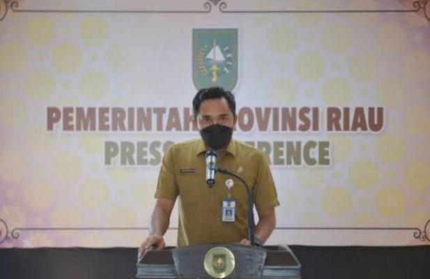 Gantikan Rahima Erna, Gubri Tunjuk Raja Hendra Plt Kadis Kominfotik