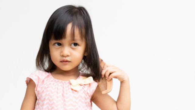 Berikut Penyebab Rambut Rontok Pada Anak