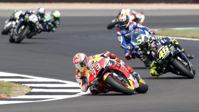 Rossi Minder Lawan Marquez di MotoGP Inggris