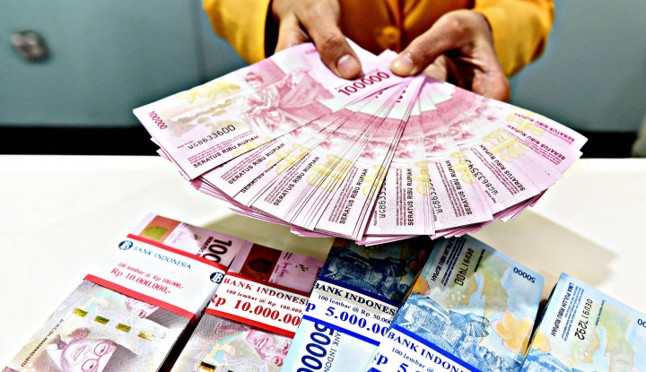 Tekan Dolar AS, Rupiah Menguat ke Rp14.157/USD