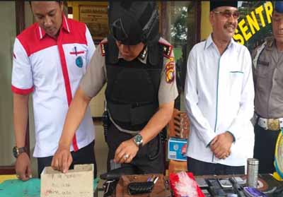 Geledah Rumah Bandar Narkoba di Rohil, Polisi Sebut Jual Sabu Ibarat Jual Kacang Goreng