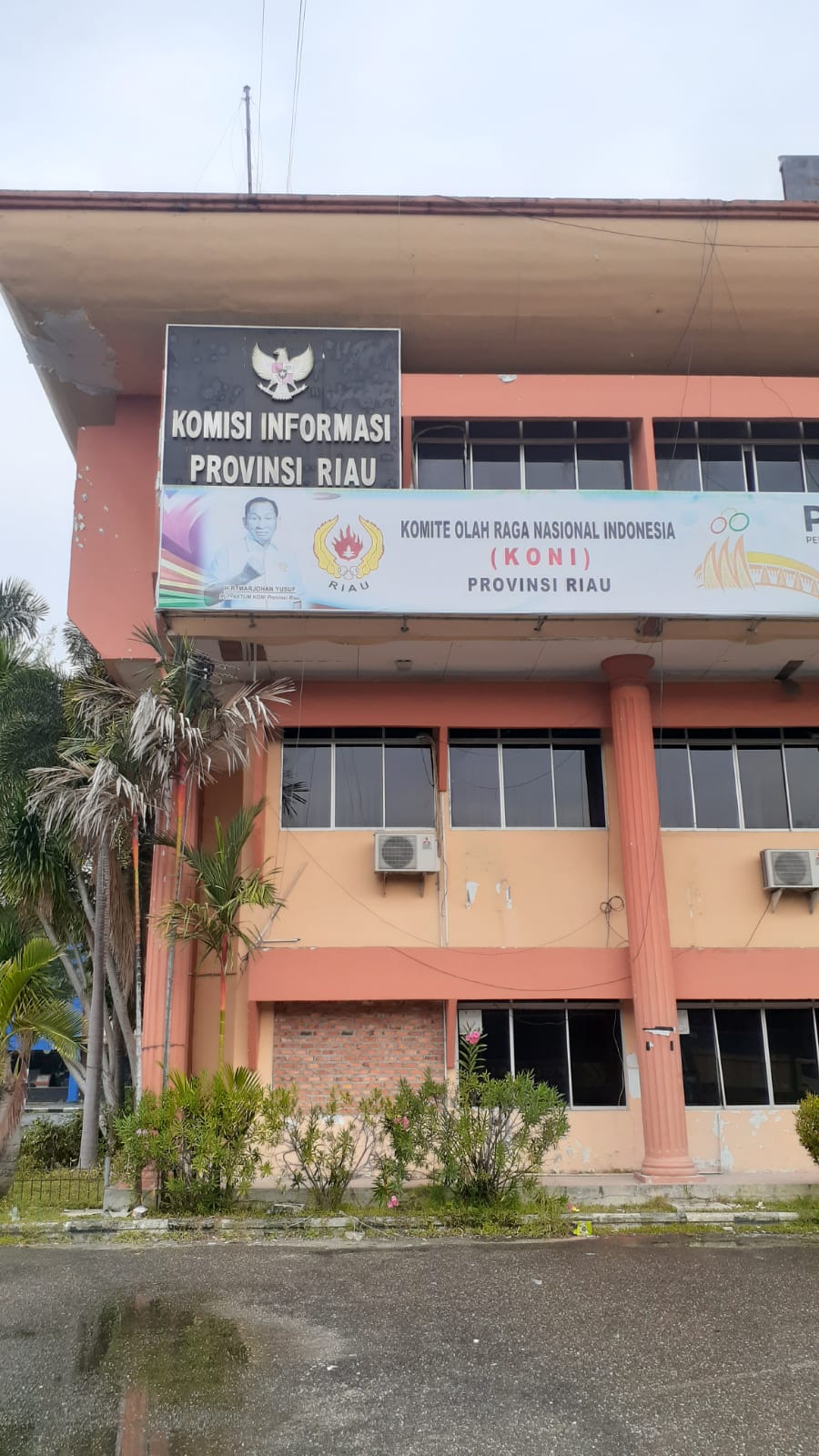 Sekretariat KI Riau Menyedihkan, Naskah Putusan Sidang Diprint di Rental Komputer