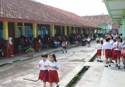 18 Sekolah di Pelalawan Siap Tingkatkan Mutu Pendidikan dan Akreditasi