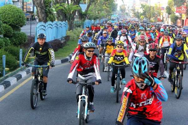 Ratusan Goweser Daftar Gowes Nusantara Etape Pekanbaru Smart City