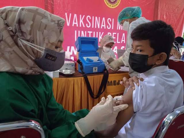 Vaksinasi pada Pelajar di Pekanbaru Terkendala Hoax