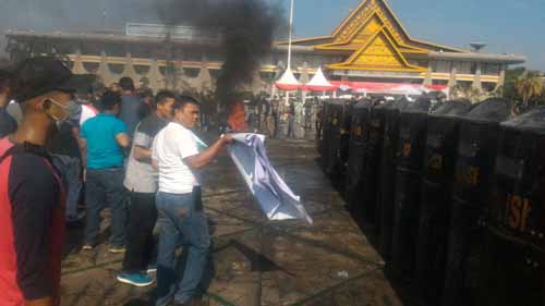 Gelar Simulasi Kampanye, Personel TNI/Polri Diterjunkan Atasi Kerusuhan Massa
