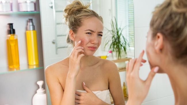 Kisah Perempuan yang Koma Karena Pakai Skincare Palsu