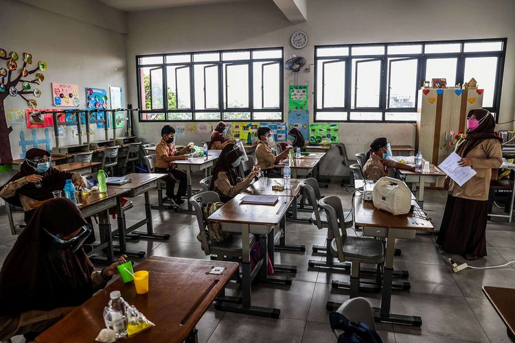 .Ini Dia Aturan Lengkap Sekolah Tatap Muka 100 Persen