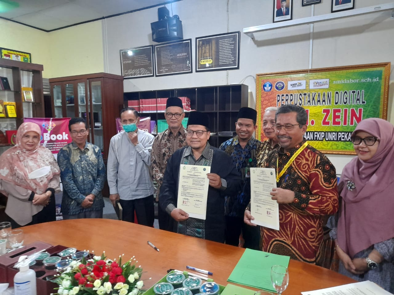 SMA Serirama dan YLPI Riau MoU dengan SMK Labor Binaan FKIP UNRI