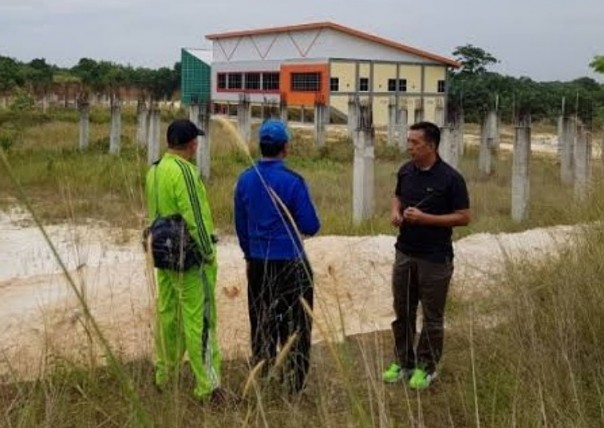 Lelang Proyek Lapangan Sepakbola Pekanbaru Sport Center Tertunda