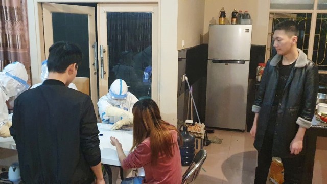 Petugas Imigrasi Gerebek Sebuah Vila di Puncak, Amankan 21 WN China