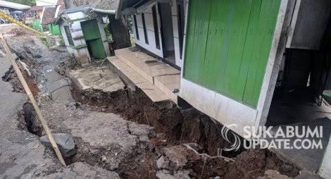 BPBD Catat Ada Belasan Rumah di Sukabumi Rusak Akibat Tanah Bergerak