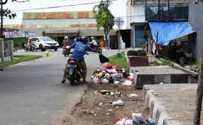 DLHK Tutup TPS Ilegal di Sepanjang Jalan Protokol