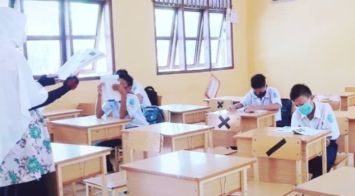 Salah Paham Surat Edaran Dinas Pendidikan Berujung Pembukaan Sekolah di Pekanbaru