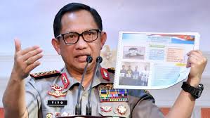 Panglima TNI dan Kapolri Tinjau Lokasi Terparah Kebakaran Hutan di Riau