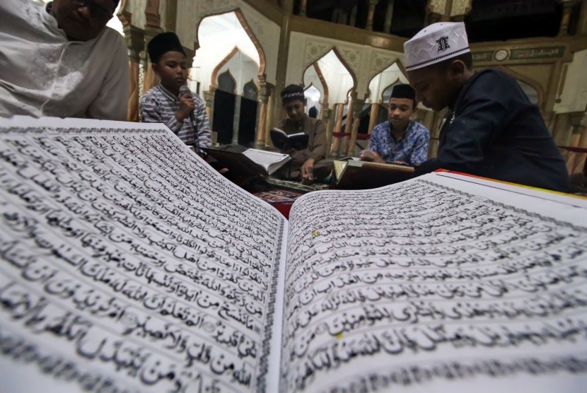 Pemprov Riau Sudah Kuliahkan 483 Penghafal Alquran