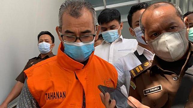 Mantan Bupati Kuansing Mursini Dituntut 8,5 Tahun Penjara