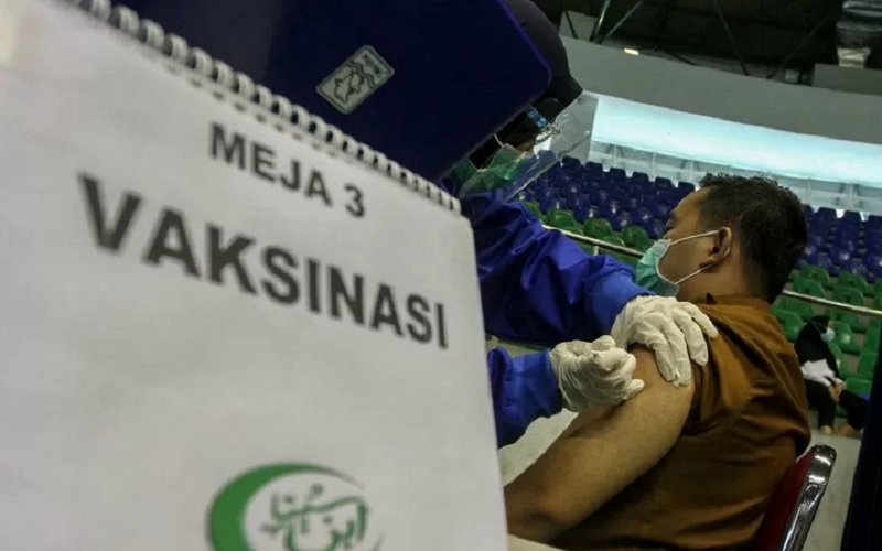 25 Persen Pelayan Publik di Riau Telah Divaksinasi