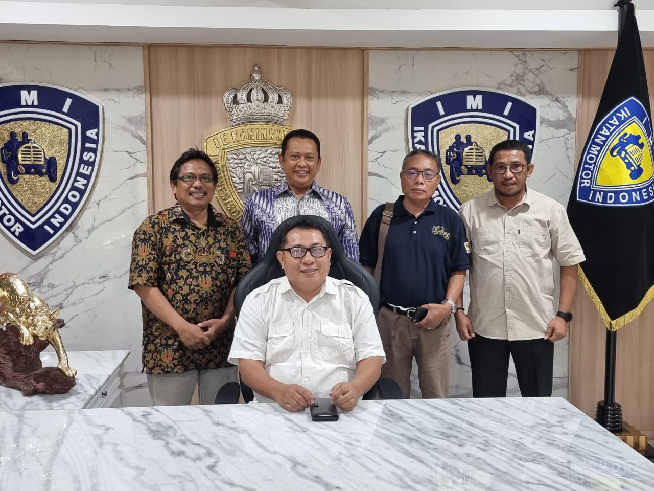 Ketum SMSI  Bertemu Ketua MPR RI di Senayan