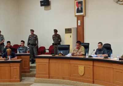 Wagubri Pertimbangkan Pidanakan Suporter PSPS yang Hina Syamsuar