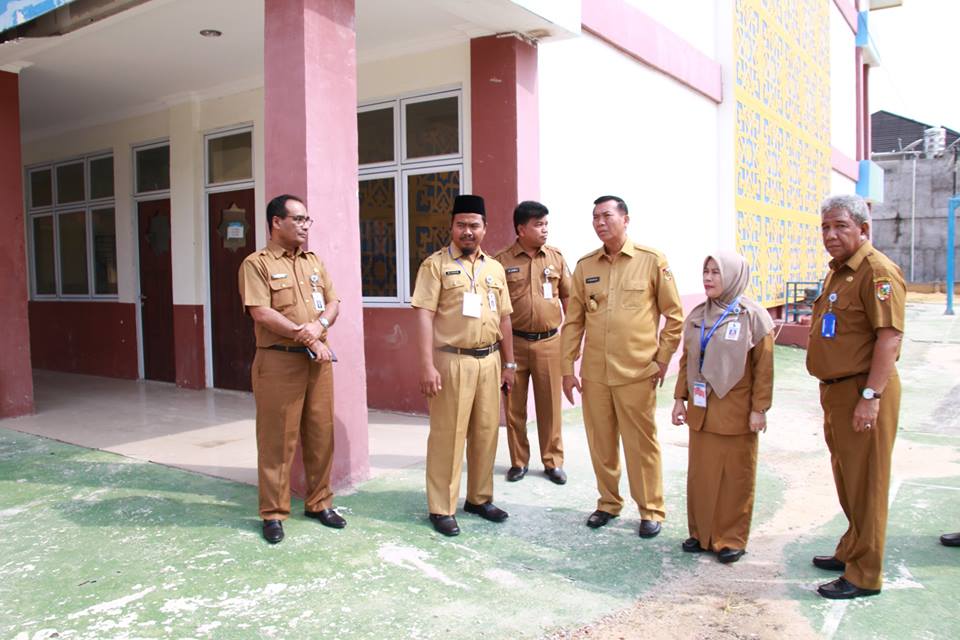 Walikota Tinjau Pelaksanaan UN