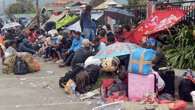 Jokowi Minta Warga Tak Mengungsi dari Wamena