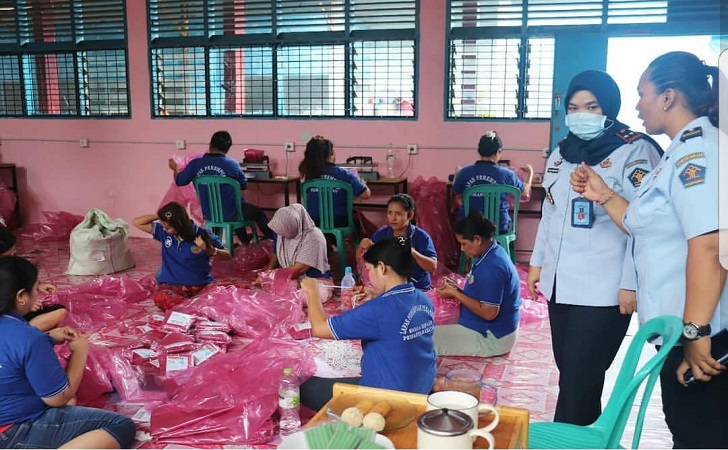 Ribuan APD Diproduksi Setiap Hari oleh Warga Binaan di Riau