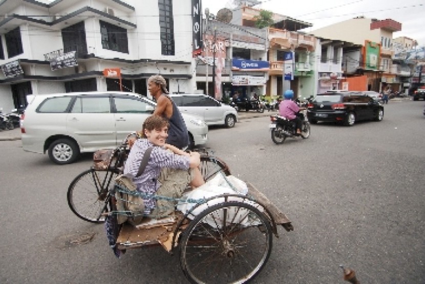 WNA Overstay di Padang Dikenai Denda Rp 1 Juta per Hari