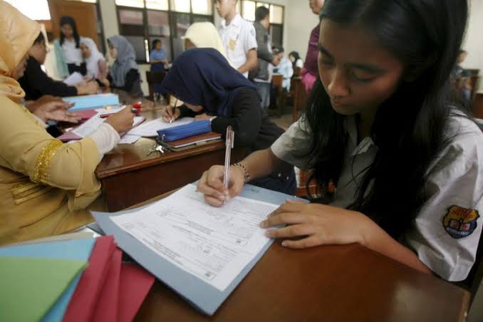 PPDB SMA/SMK Pekanbaru Ditunda Sampai Waktu Tak Ditentukan