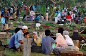 Umat Islam Diimbau Tak Ziarah Kubur Jelang Ramadan